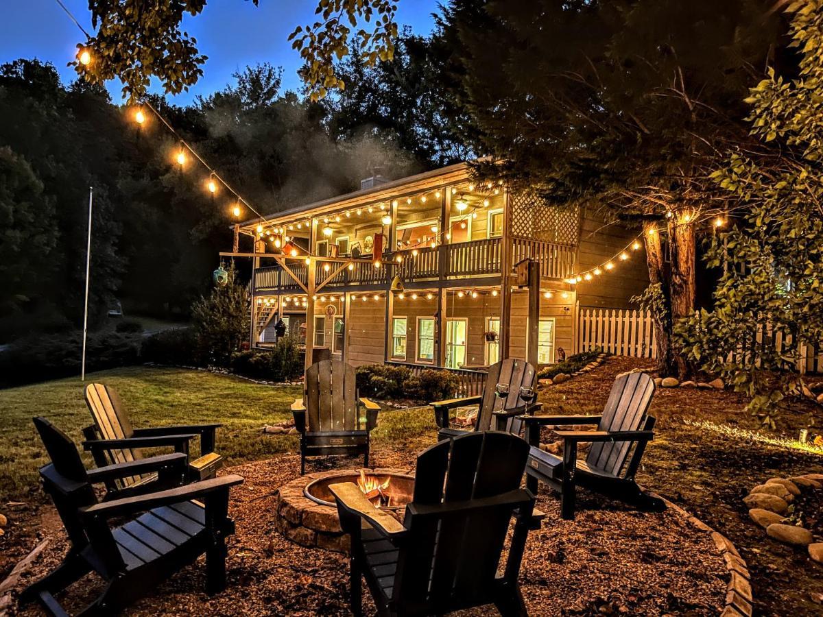 Ole Smoky Bnb - Game Room, Hot Tub, Mtn Views! Піджен-Фордж Екстер'єр фото