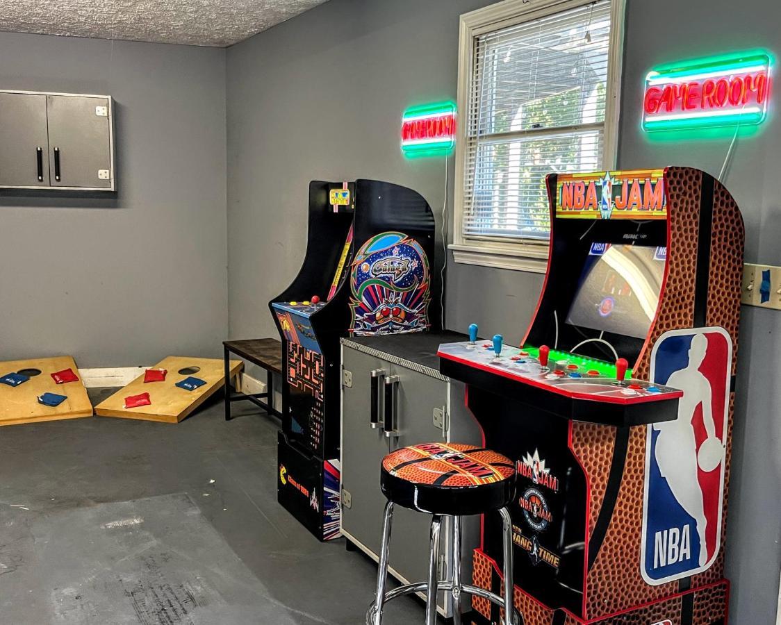 Ole Smoky Bnb - Game Room, Hot Tub, Mtn Views! Піджен-Фордж Екстер'єр фото