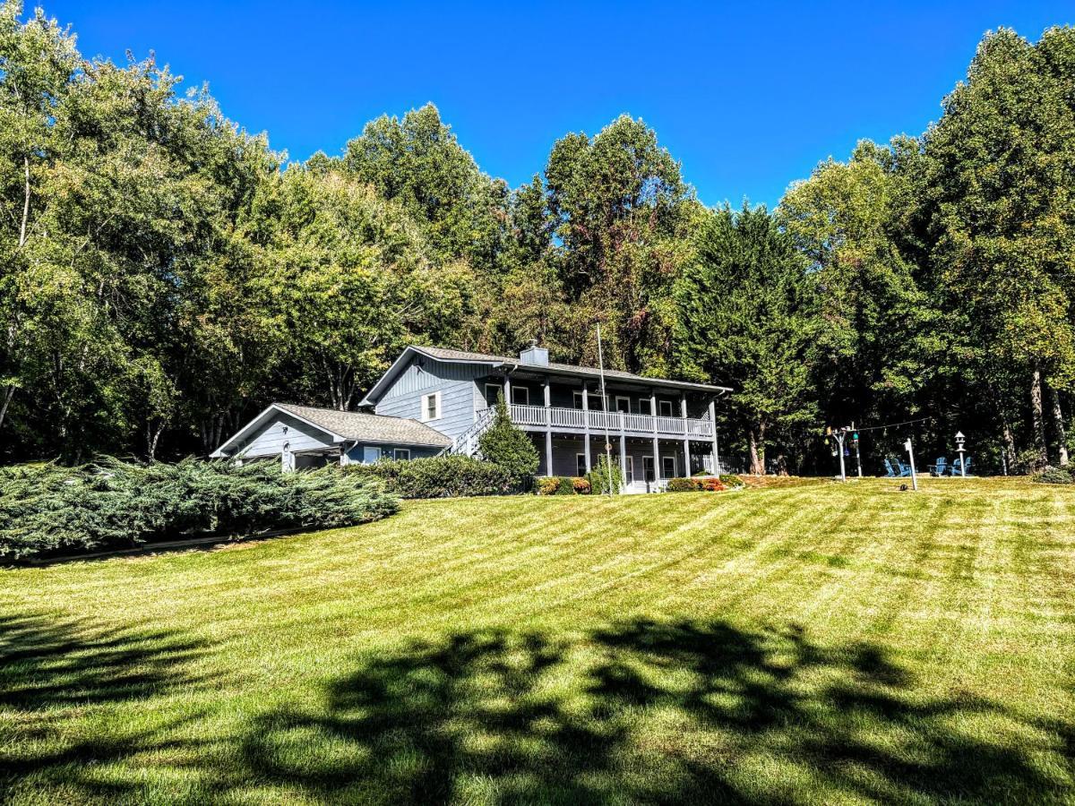 Ole Smoky Bnb - Game Room, Hot Tub, Mtn Views! Піджен-Фордж Екстер'єр фото