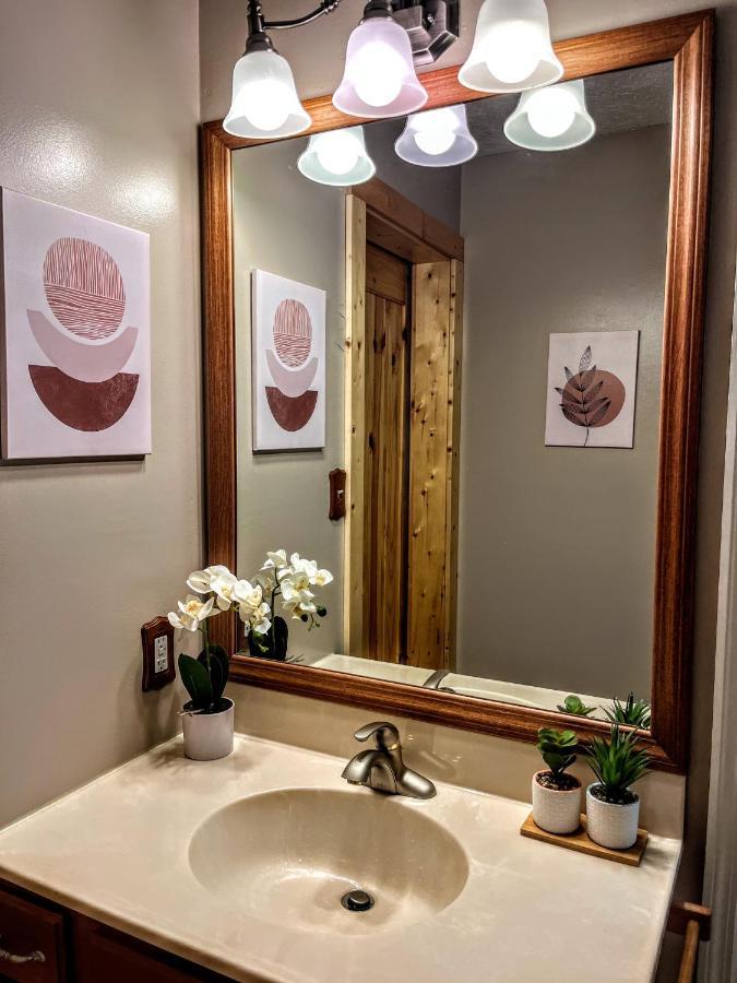 Ole Smoky Bnb - Game Room, Hot Tub, Mtn Views! Піджен-Фордж Екстер'єр фото
